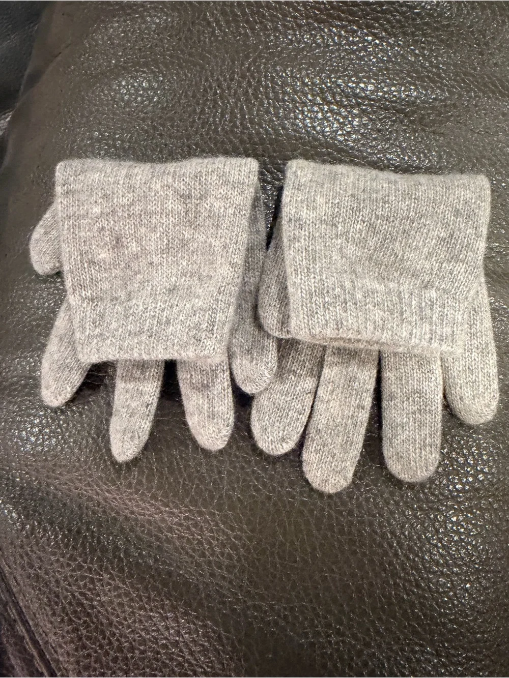Portolano 100% Cashmere Gray Knit Gloves NWOT